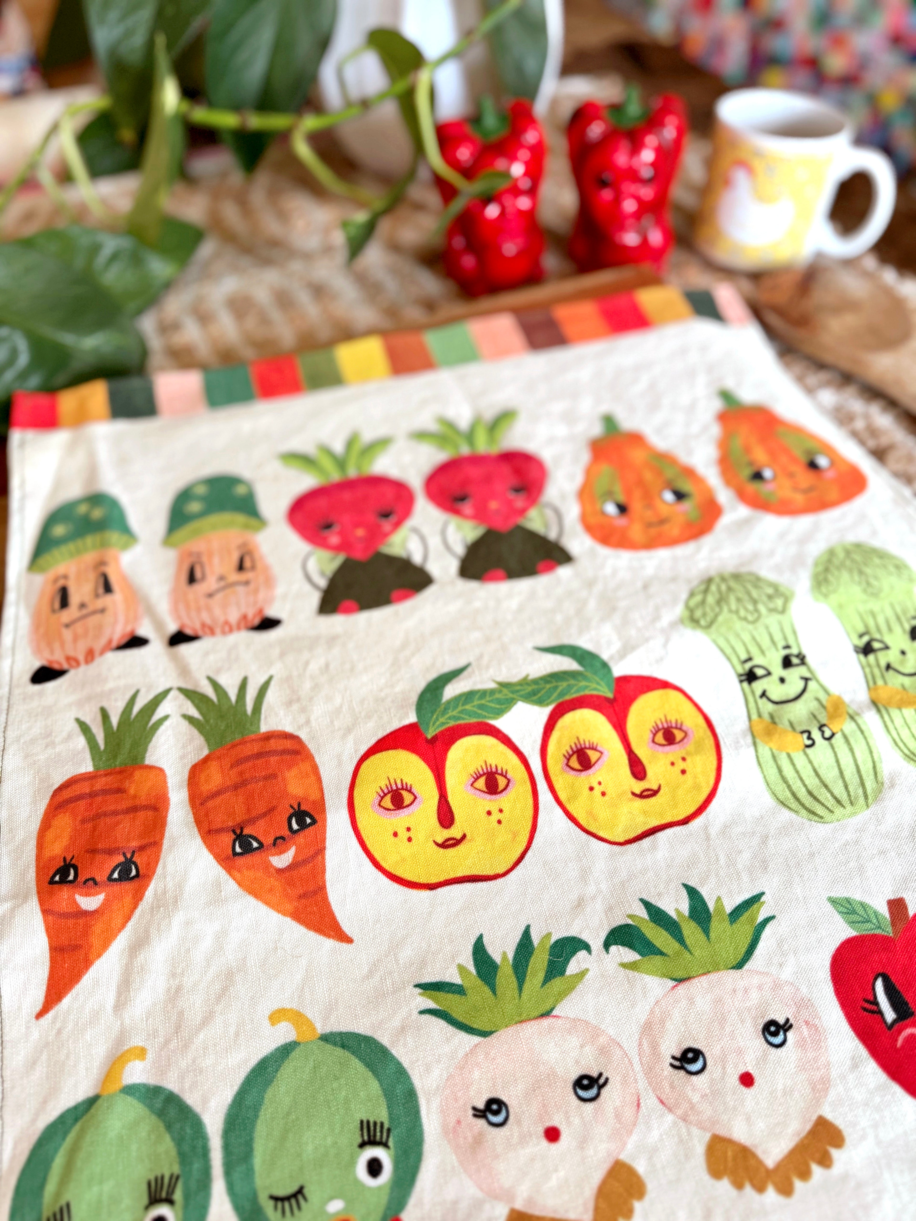 Vintage Salt and Pepper Shakers Linen Cotton Tea Towel