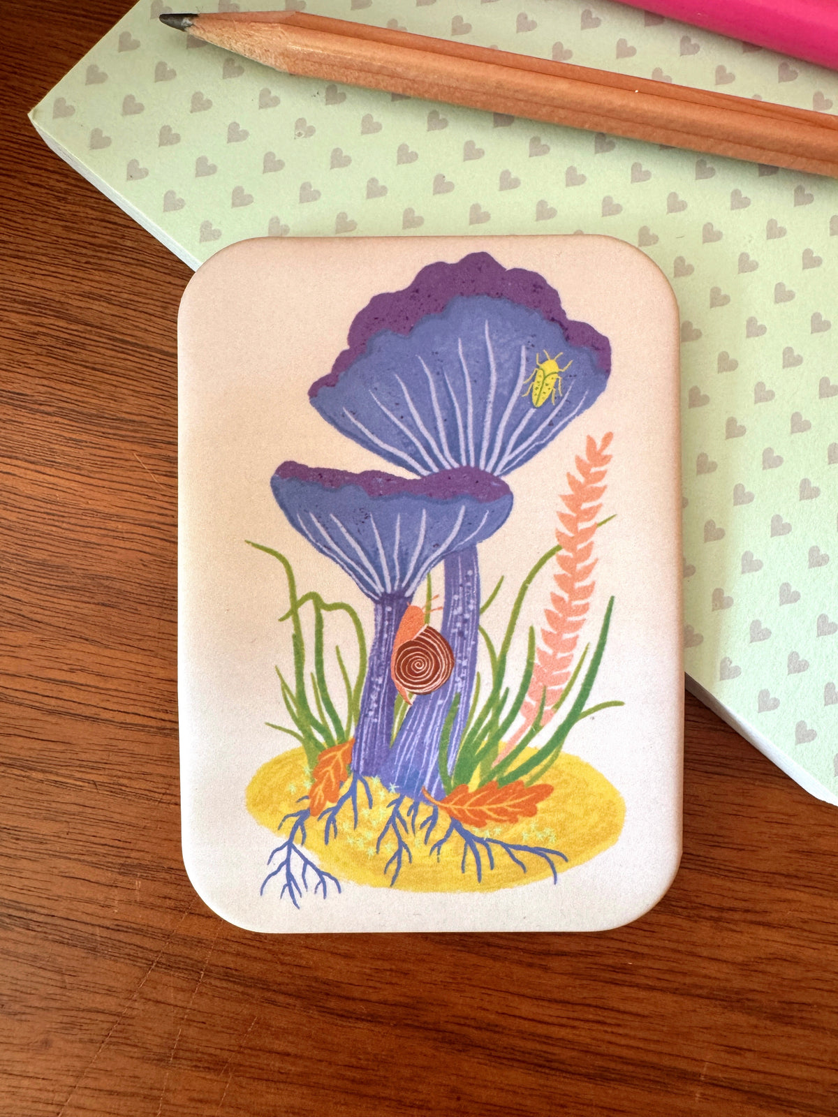 Amethyst Deceiver Mushroom Magnet