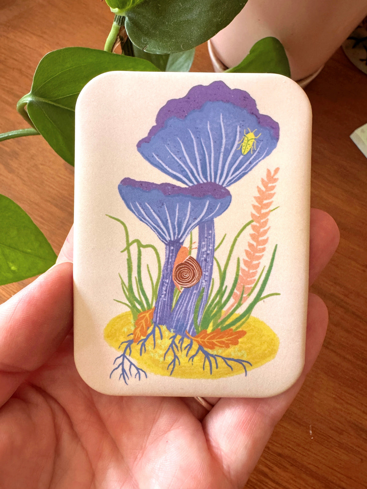 Amethyst Deceiver Mushroom Magnet