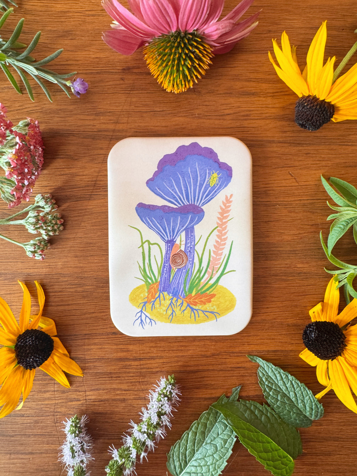 Amethyst Deceiver Mushroom Magnet